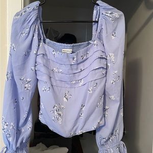Abercrombie & Fitch Pleated Long Sleeve Blouse